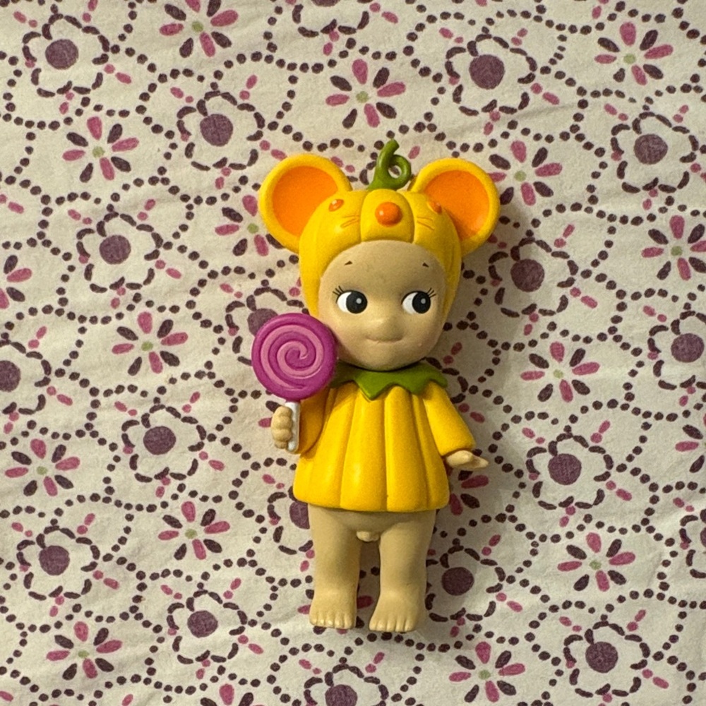 Limited edition Sonny Angel Halloween collection